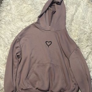 Lilac hoodie with black heart